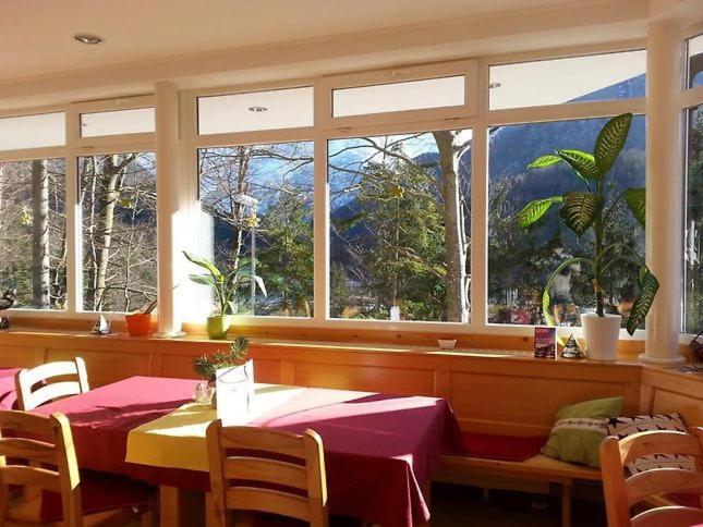 Rooms Barovc By The Lake Jasna Kranjska Gora Eksteriør bilde The dining room at the Waldorfschule in Freiburg, Germany